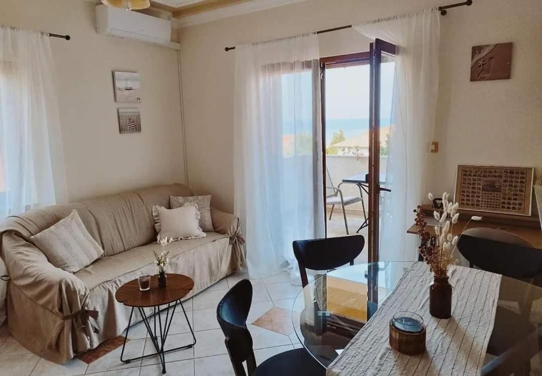 Apartman Mediterraneo Супетар Екстериор снимка