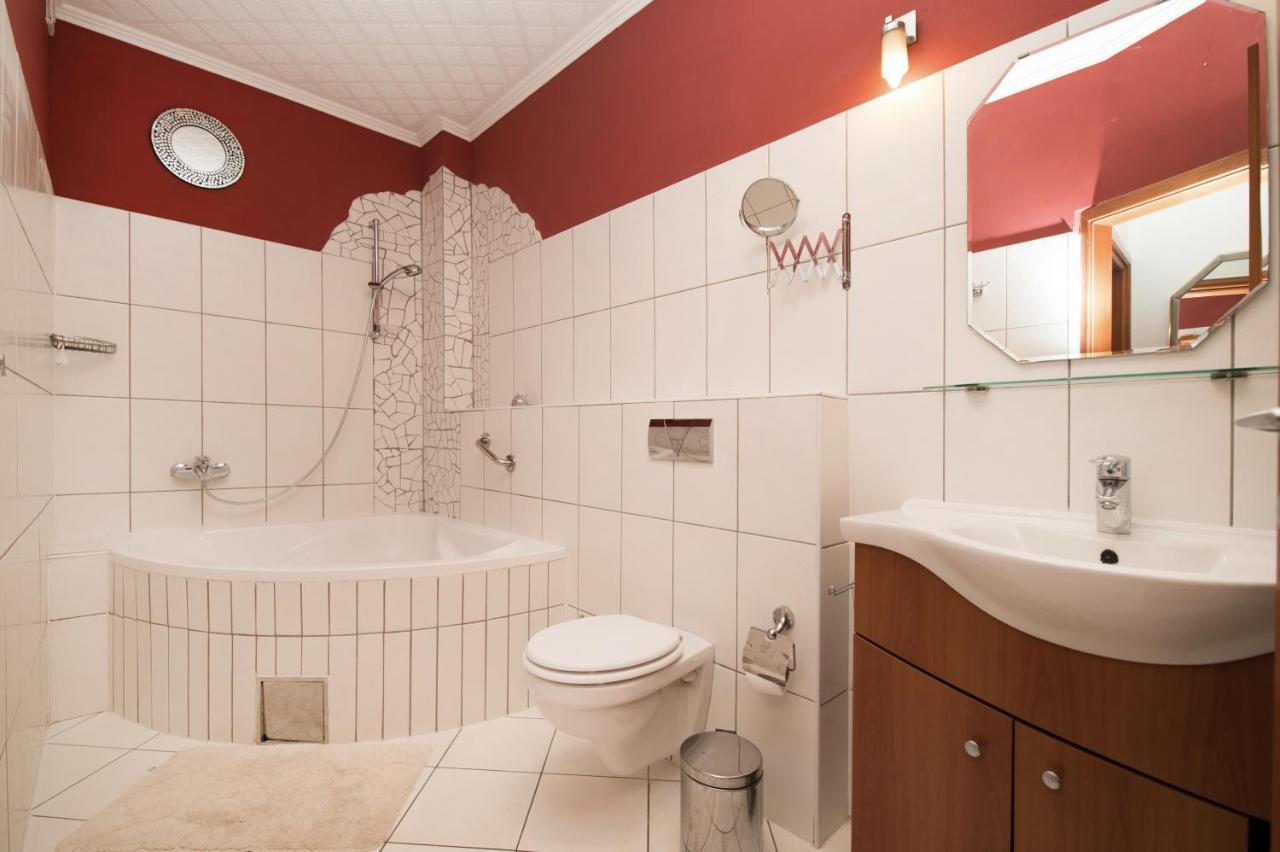 Apartman Mediterraneo Супетар Екстериор снимка